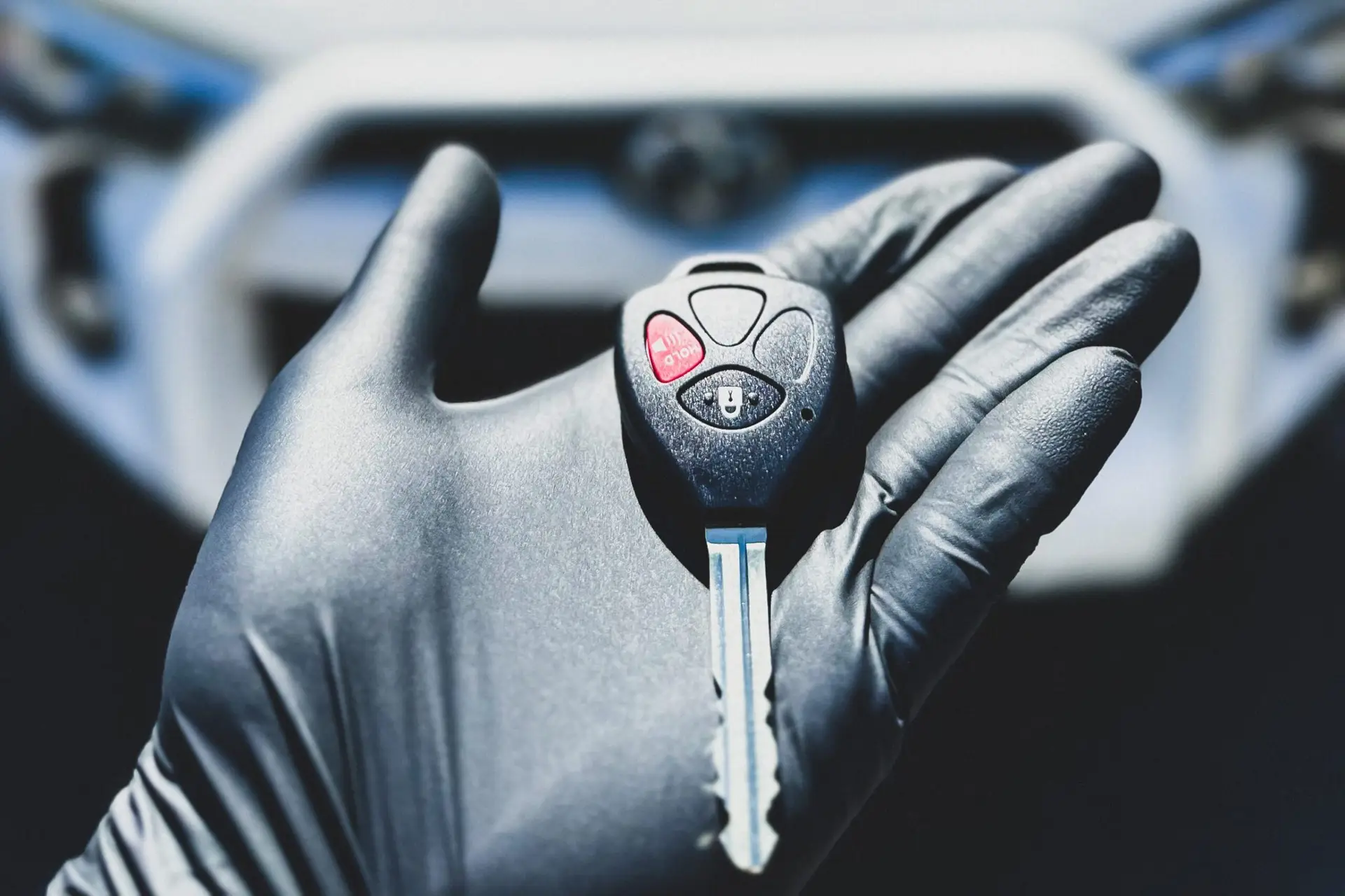 automotive locksmith