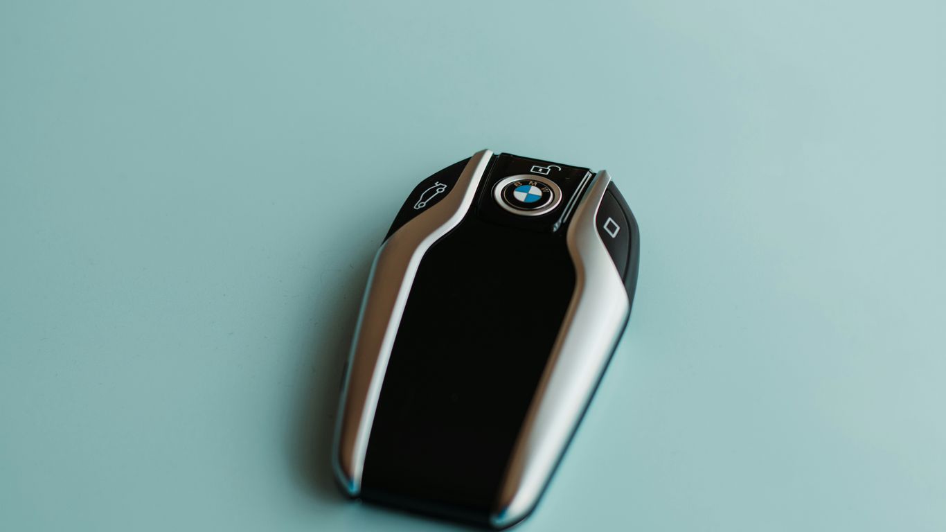 BMW key fob repair: A practical guide to diagnosing, fixing, and replacing your key