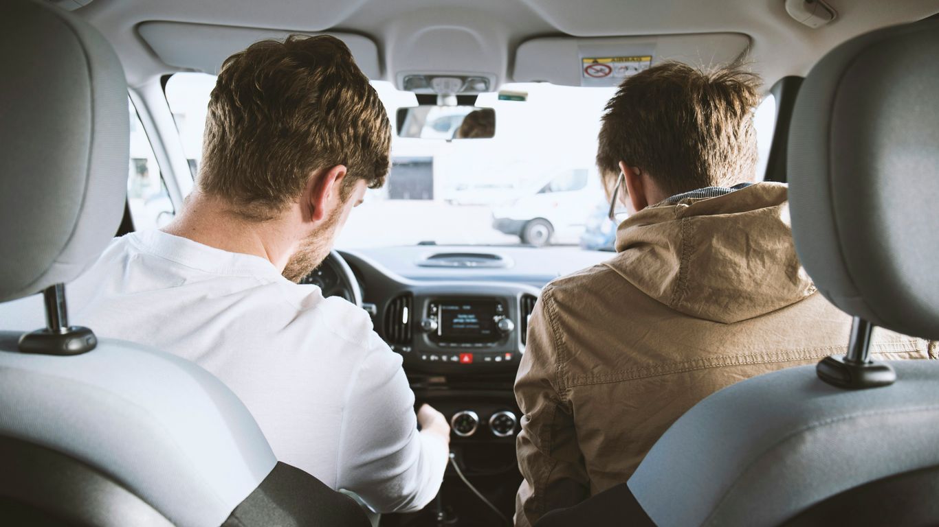 Car lockout service Haleiwa, Hawaii: 24/7 mobile help when you’re locked out